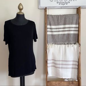 Glyder Black Short Sleeve Athletic Top With Side Slit Size Small